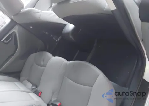 2011 Hyundai Elantra Gls z USA, uszkodzony, nr VIN 5NPDH4AE3BH061327